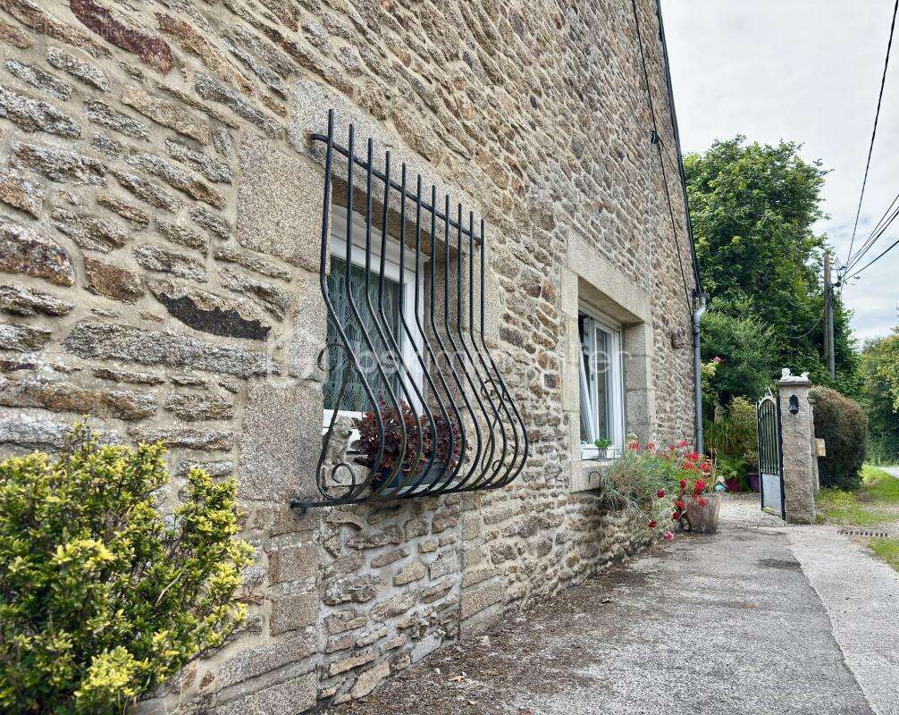 BULÉON – Maison 4 chambres sur jardin clos - photo 2