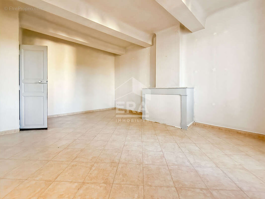 Maison à SAINT-CANNAT