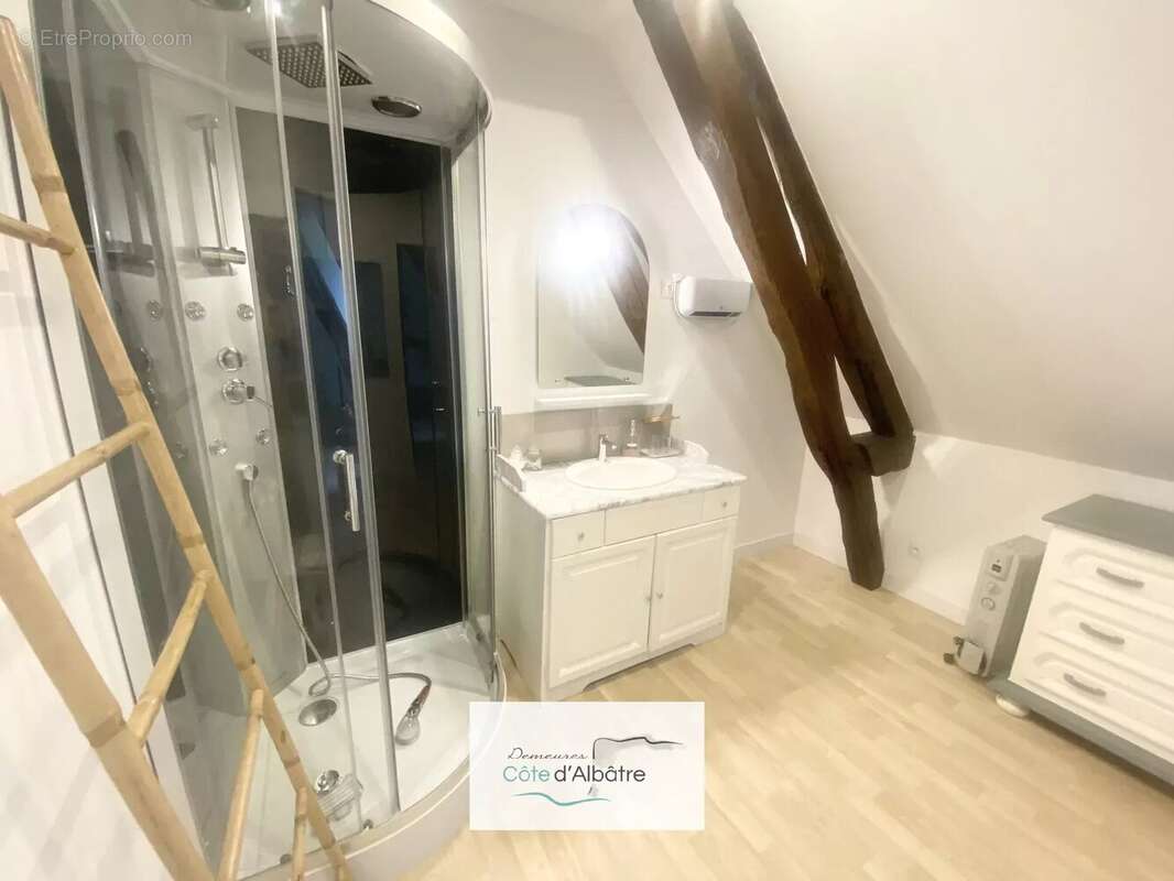 Maison à OURVILLE-EN-CAUX