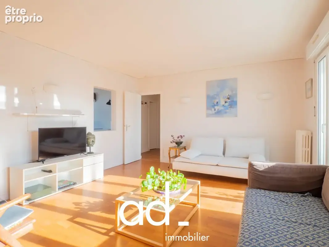 Appartement 4 pièces 77 m² à vendre à La Rochelle (17000) - photo 4