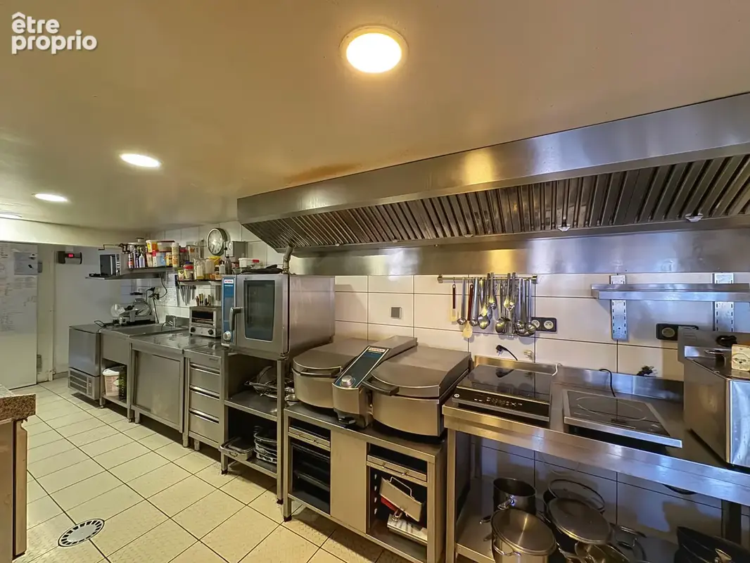 Ensemble immobilier murs commerciaux et appartement - photo 17