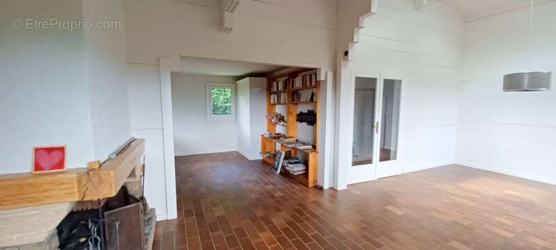 Maison 6 pièces avec piscine et terrain - photo 6