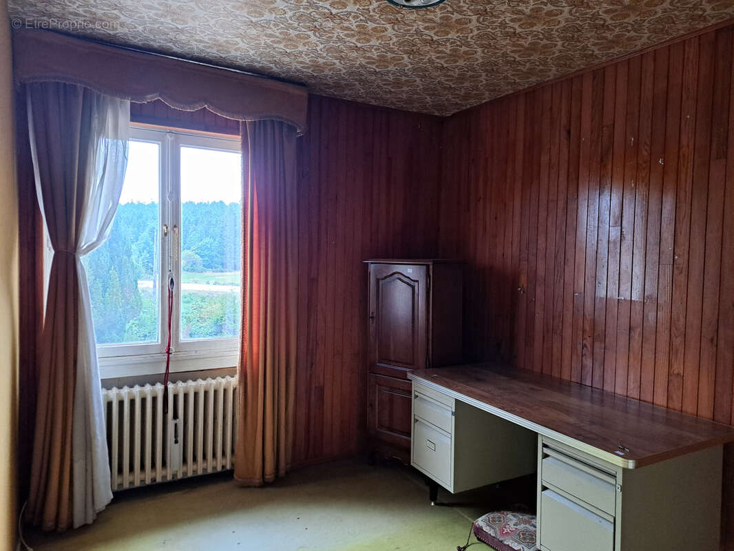 Maison à LE CHAMBON-SUR-LIGNON