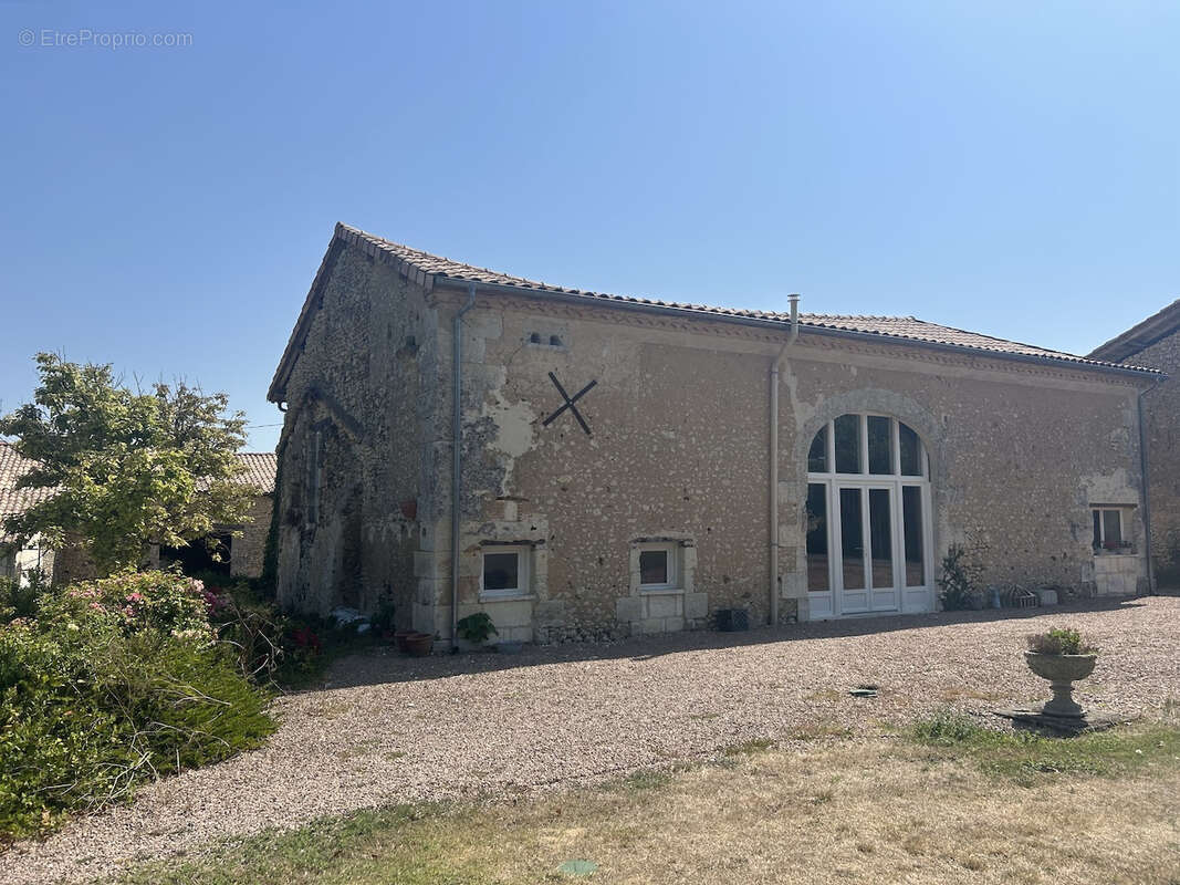 Maison à VANXAINS