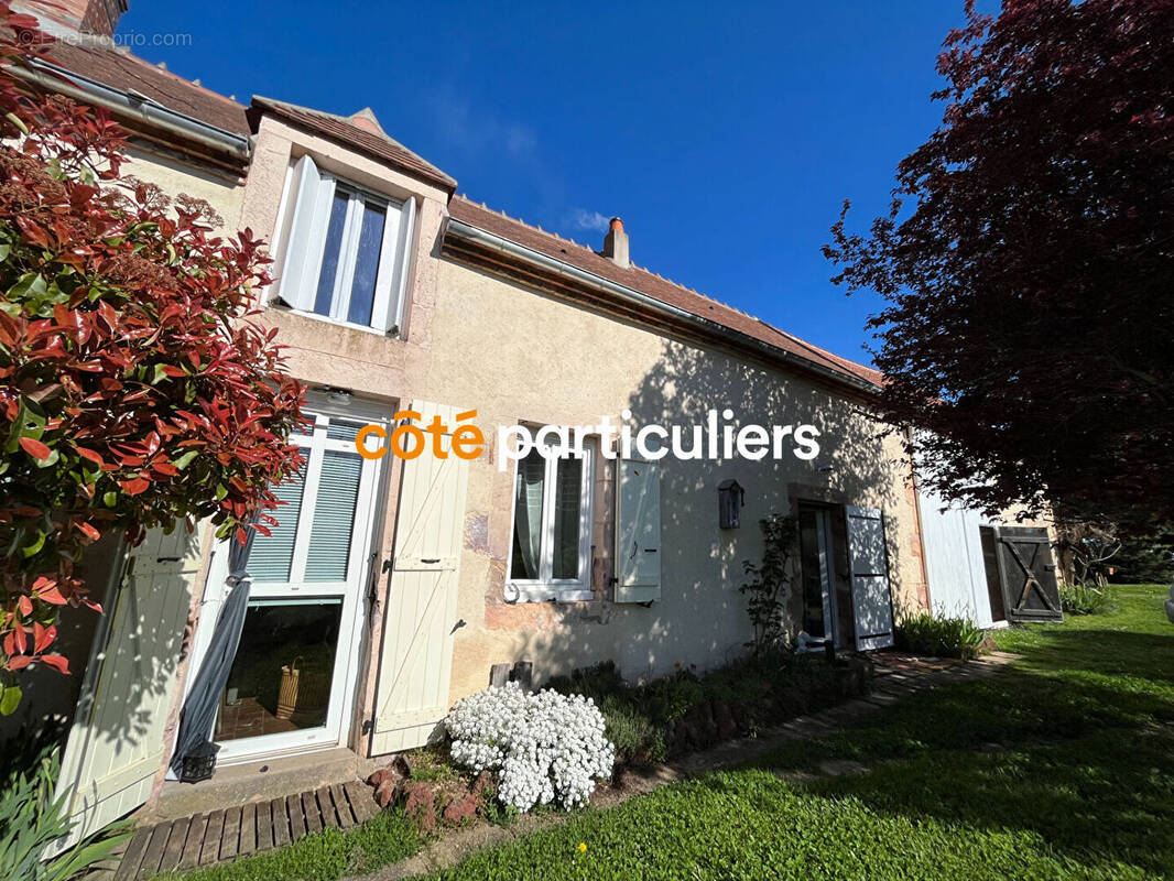 Maison à SAINT-VITTE