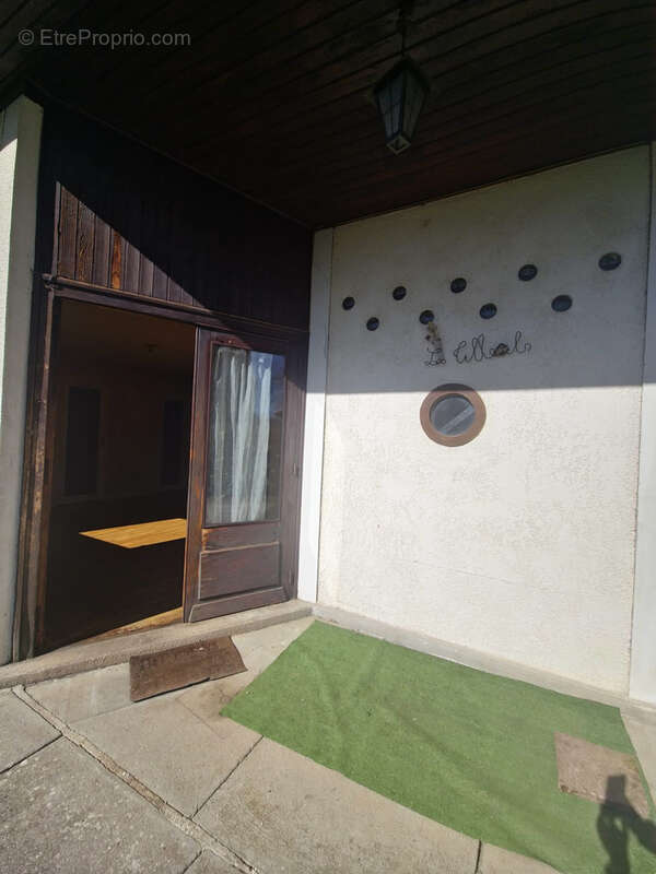 Maison à ARPAJON-SUR-CERE