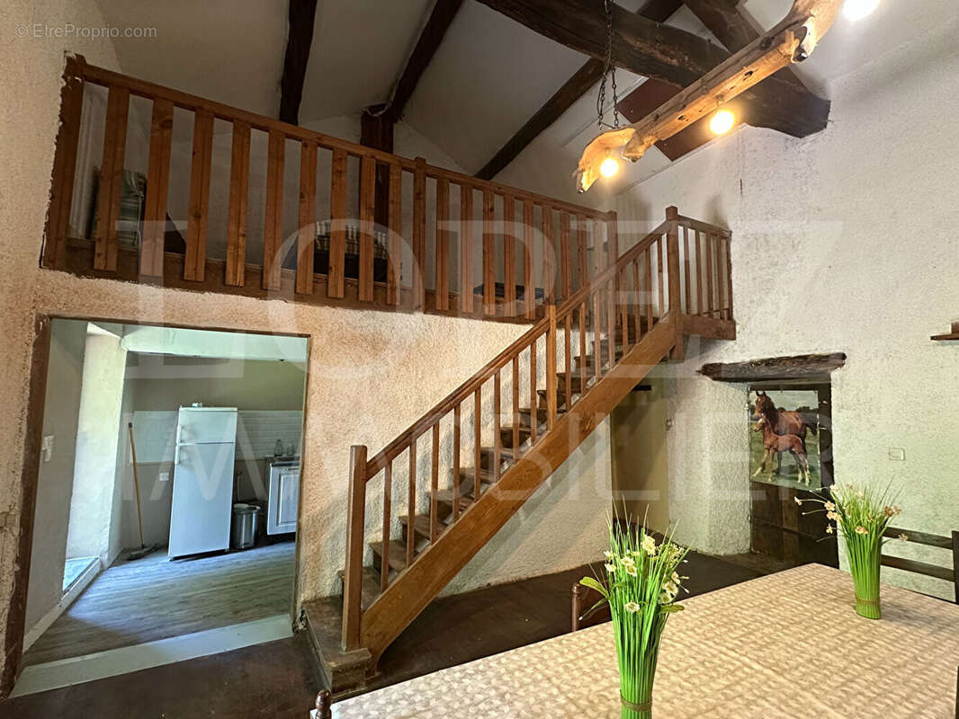 Maison à SAINT-AMANS-VALTORET