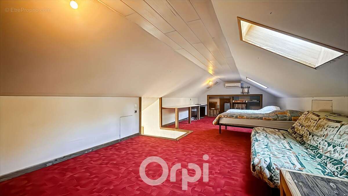 Maison à CHATELUS-LE-MARCHEIX