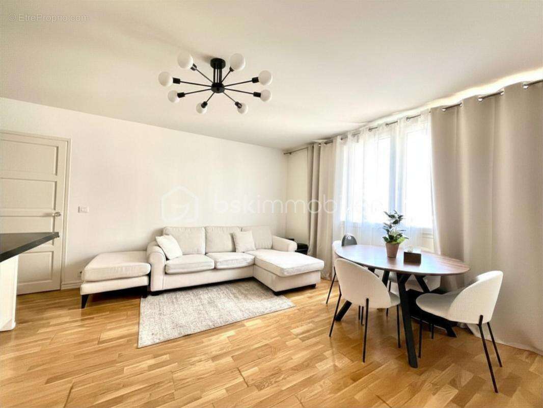 Appartement à COLOMBES