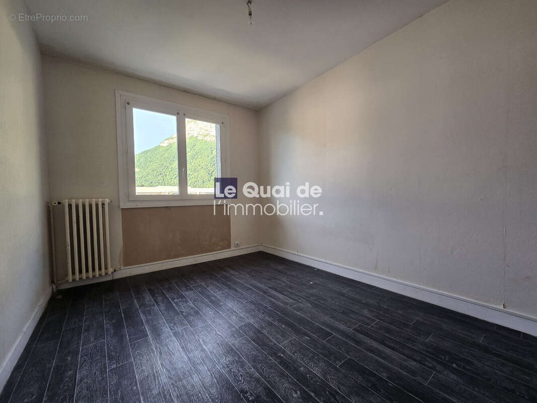 Appartement à SAINT-EGREVE