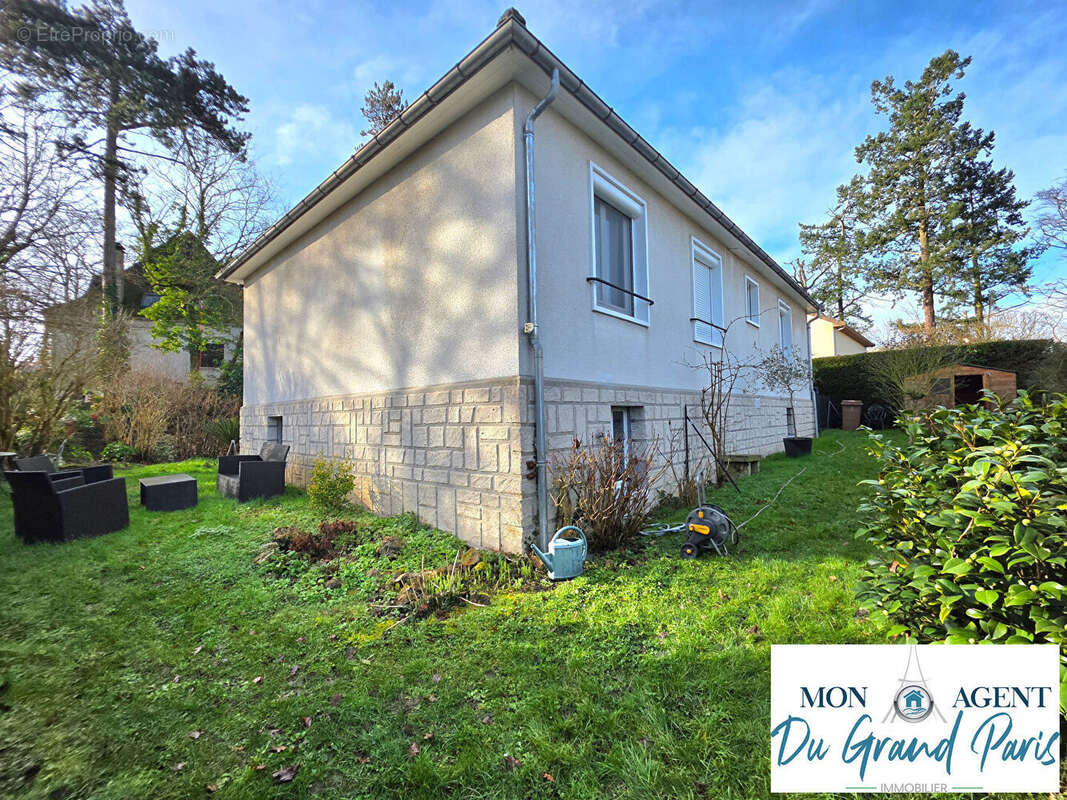 Maison à LES LOGES-EN-JOSAS