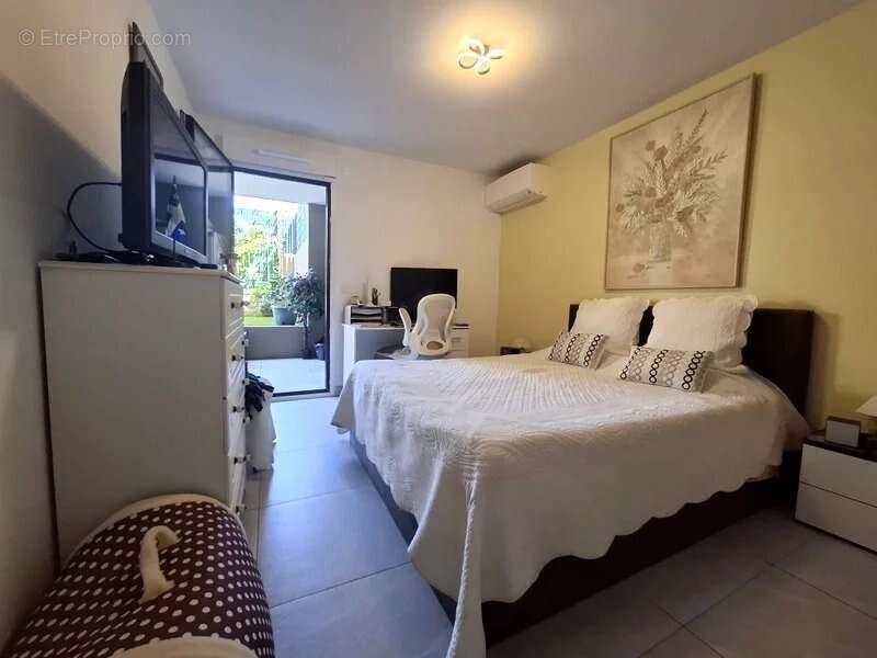 Appartement à VILLENEUVE-LOUBET