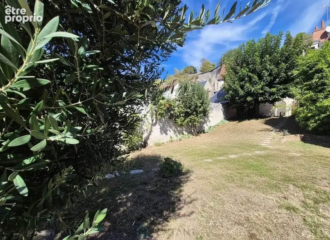 Amboise centre historique  Maison de caractère avec jardin et studio indépendant - photo 2