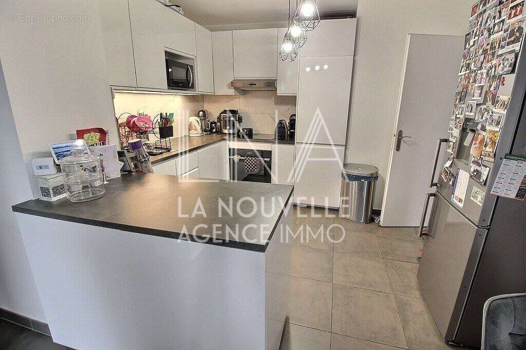 Appartement à LES LILAS
