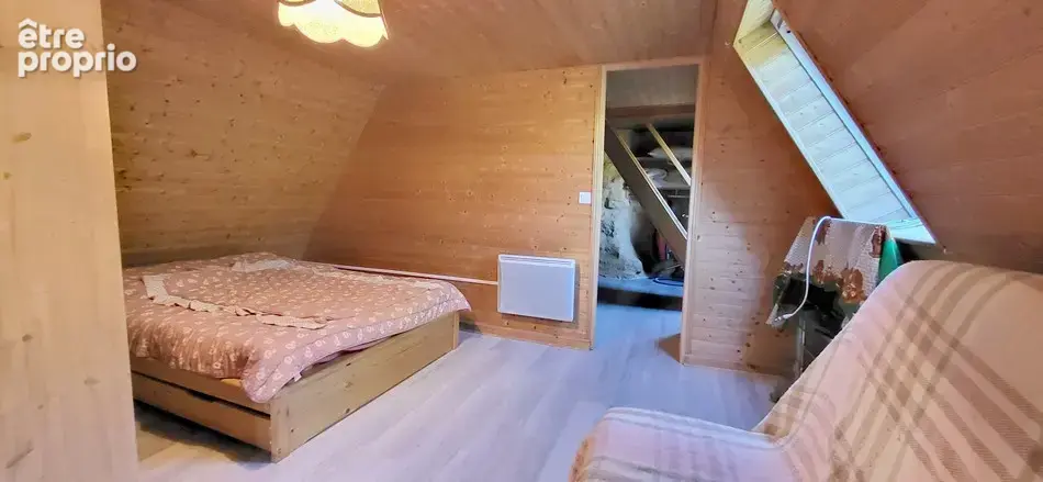 Jolie maison en pierre habitable de suite sur 2140 m2. - photo 12
