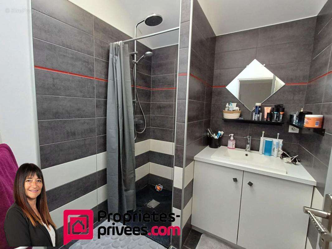 Appartement à LE COTEAU