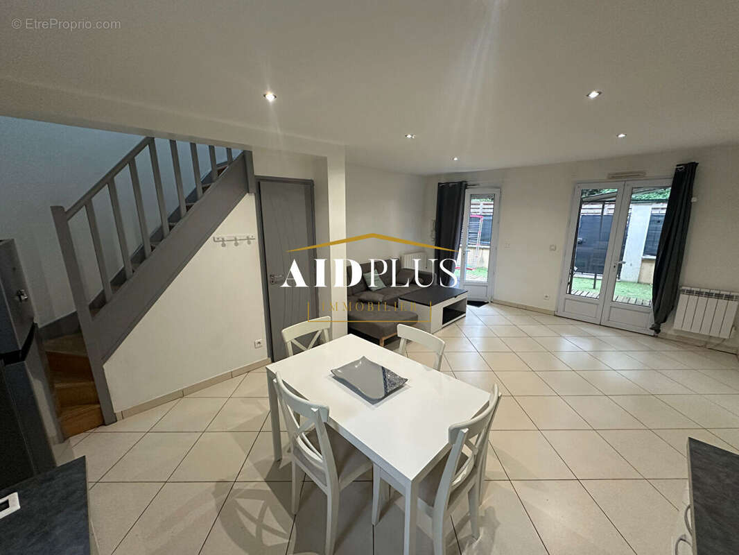 Maison à SAINT-LEU-LA-FORET