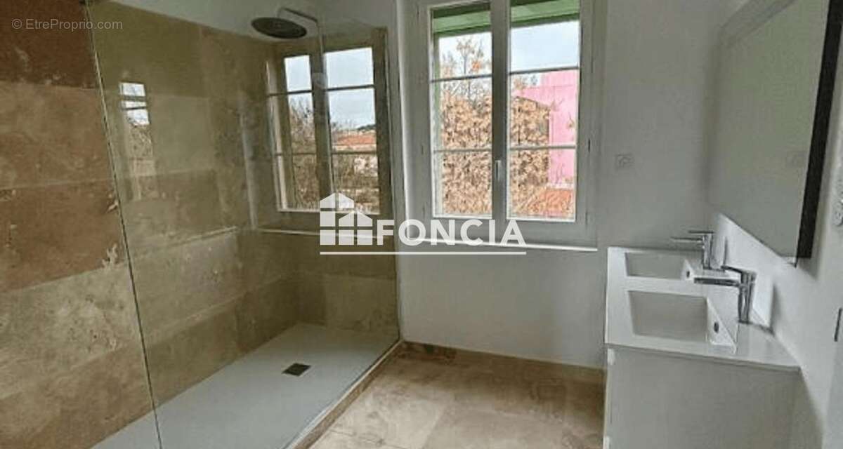 Appartement à SALON-DE-PROVENCE