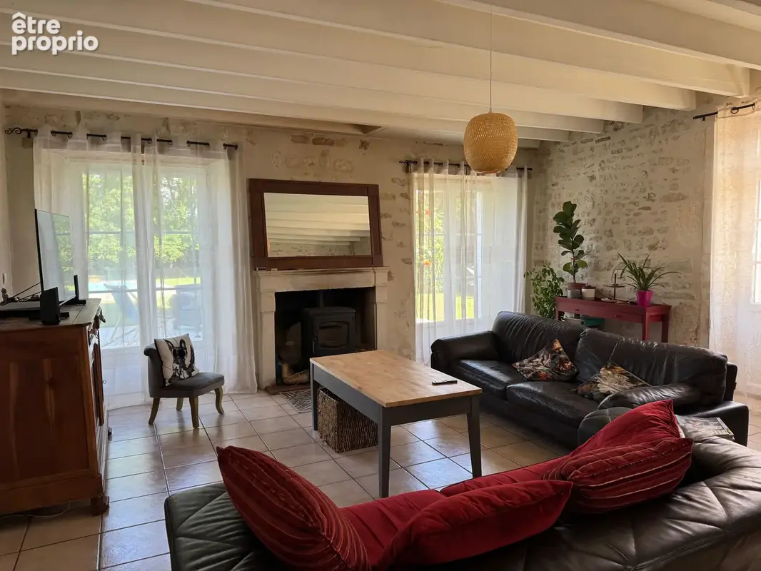 Maison 6 pièces 288 m² à vendre à Thire (85210) - photo 3