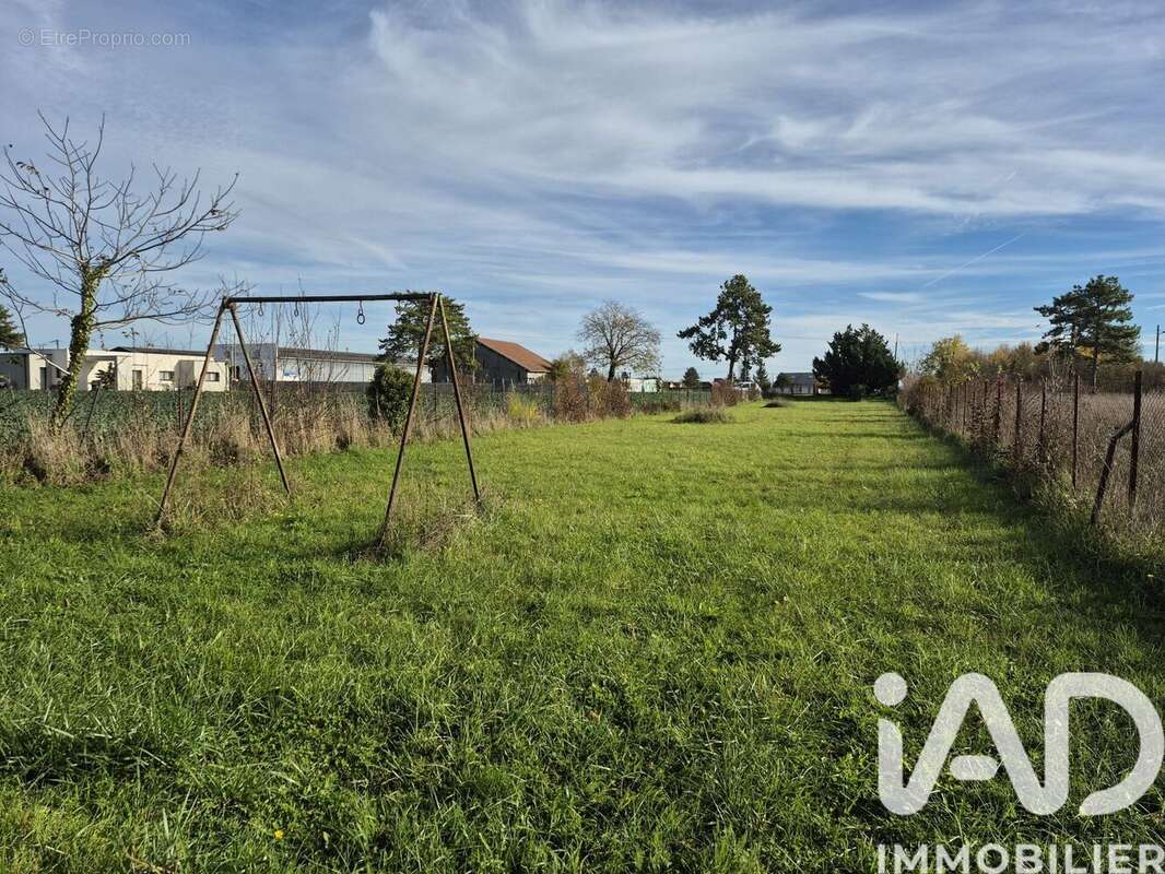 Photo 3 - Terrain à MERY-SUR-SEINE