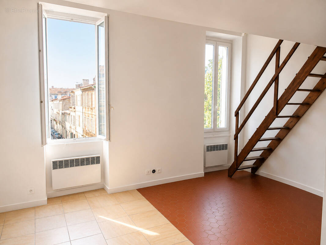 Appartement à MARSEILLE-15E