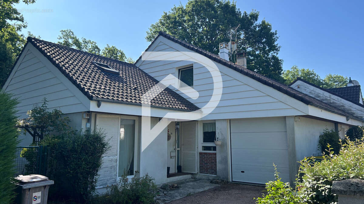 Maison à VERNEUIL-SUR-SEINE