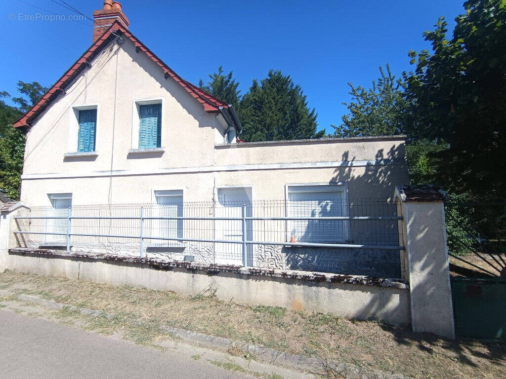Maison à GARCHIZY