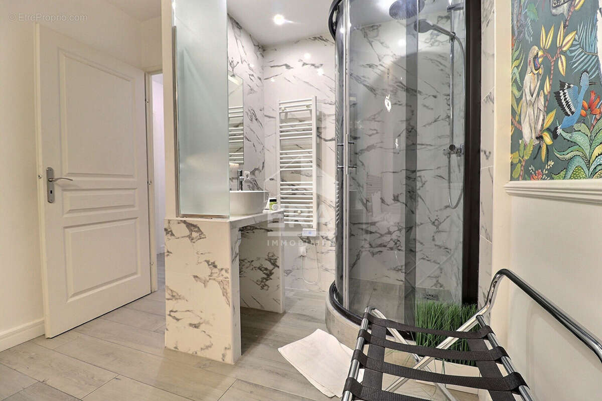 Appartement à SAINT-DENIS