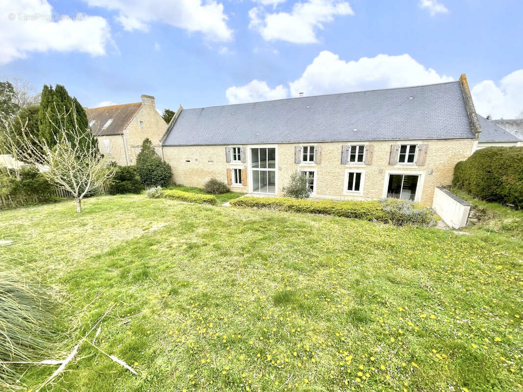 Maison à SAINT-CONTEST