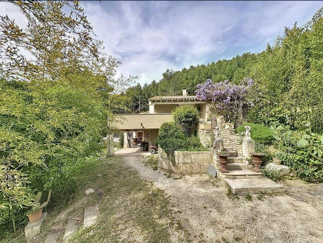 Maison à CHEVAL-BLANC