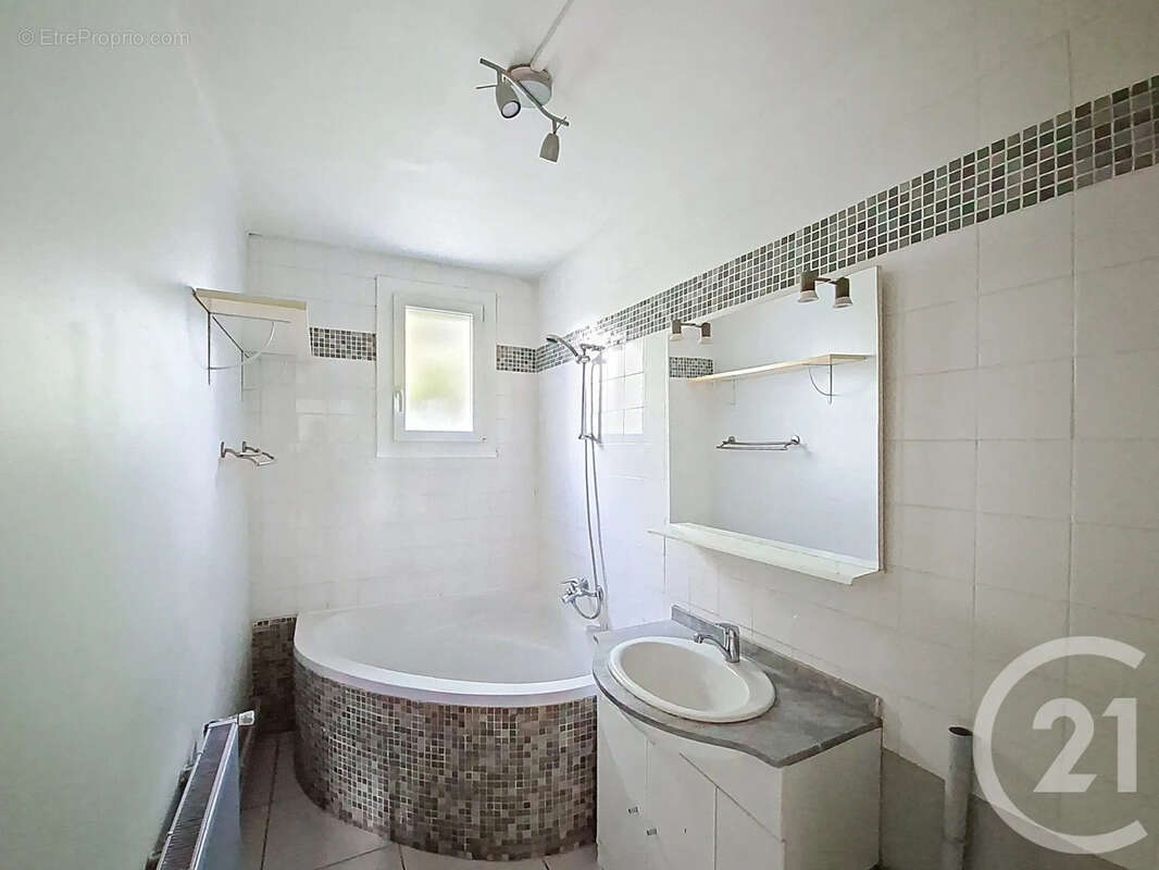 Appartement à FEYZIN