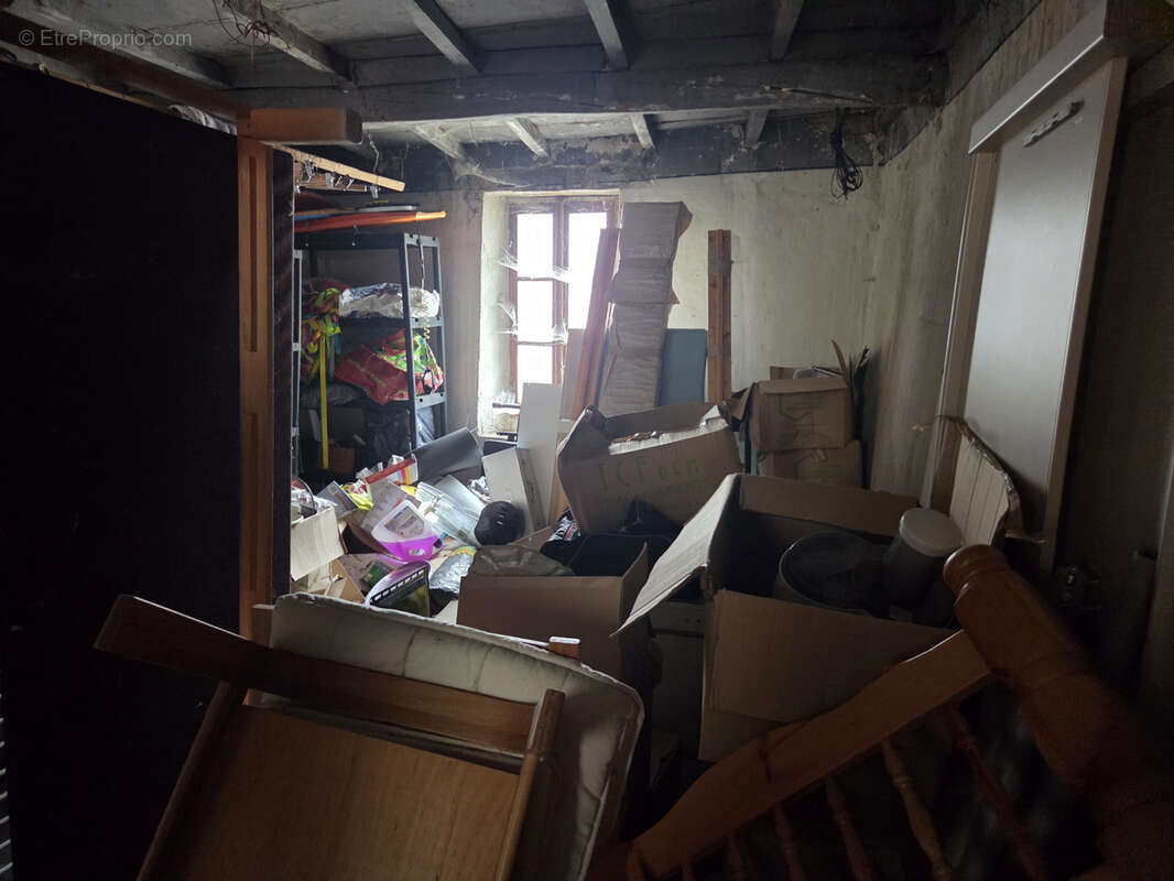 Autre à LA MOTTE-CHALANCON