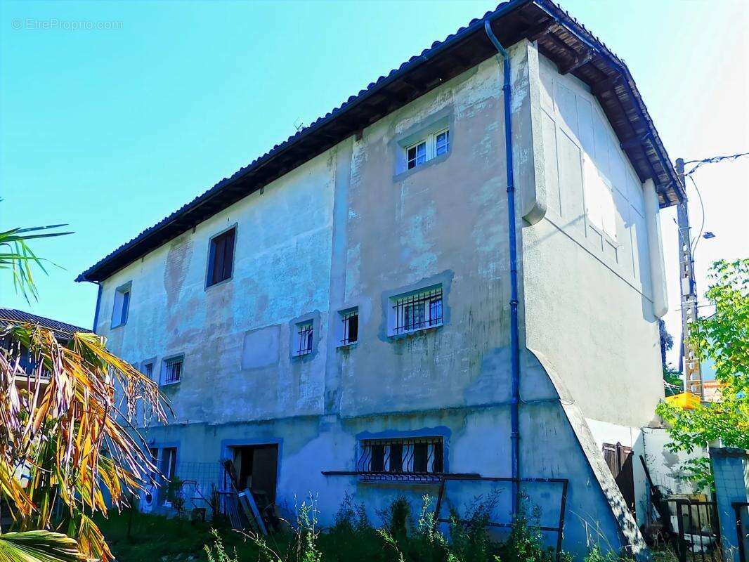 Appartement à CAZAUBON