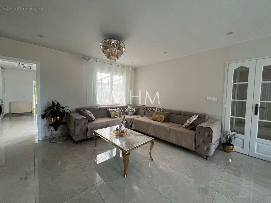 Plain-pied individuel 4 chambres et garage - photo 4