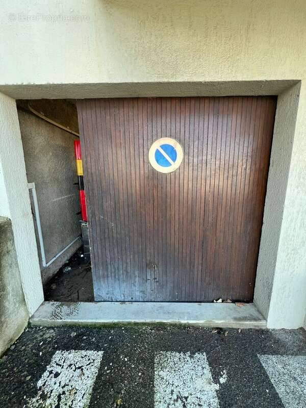 Parking à MARSEILLE-8E