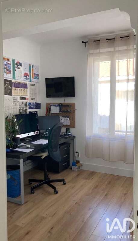 Photo 3