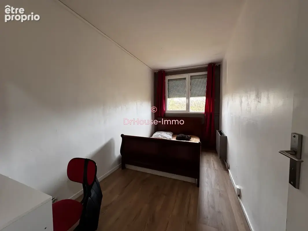 Appartement 4 pièces 85 m² à vendre à Savigny-Le-Temple (77176) - photo 10