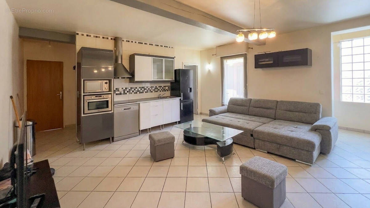 Appartement à NANTERRE