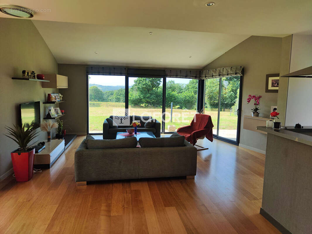 Maison d'architecte de 150 m² sur plus de 4 500 m² de terrain  À moins de 15 min au sud de Guingamp - photo 6