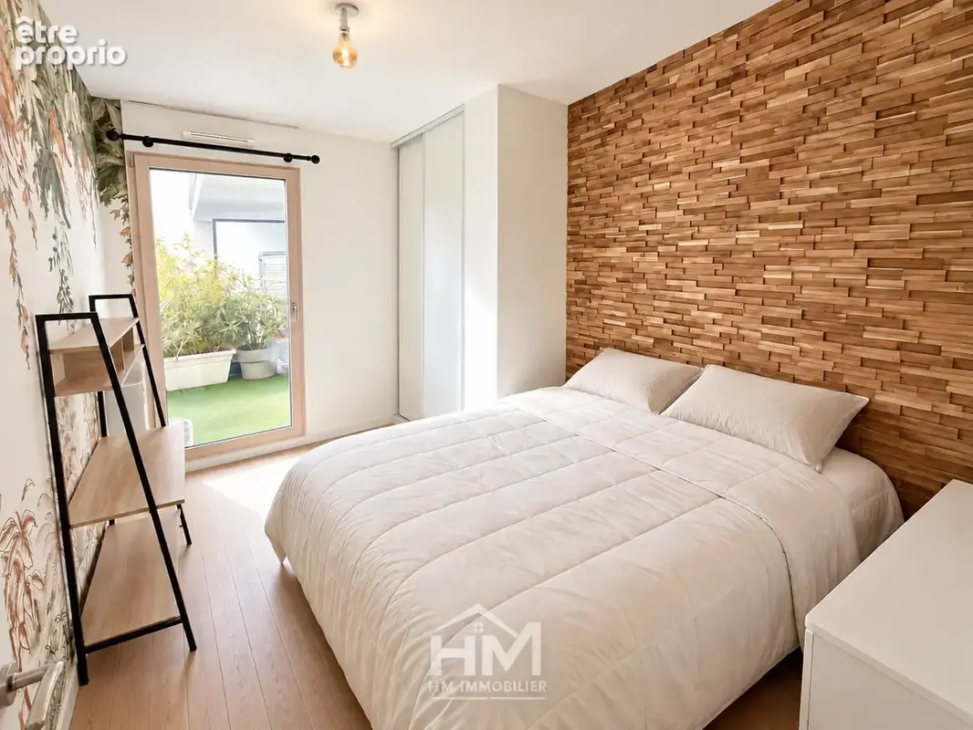 Saint-Maurice — À 5 minutes du RER A Joinville-le-Pont  Exclusivité — Appartement avec terrasse de 17 m2 - photo 5