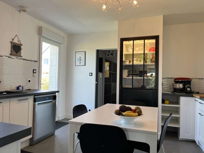 Maison à AZAY-LE-RIDEAU