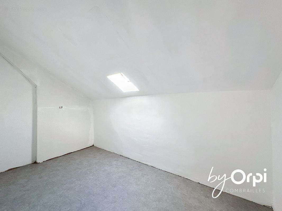 Maison à SAINT-ELOY-LES-MINES