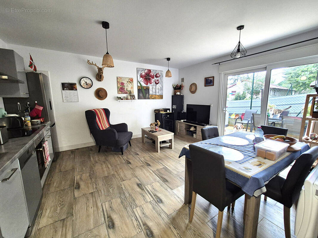 Appartement à URRUGNE