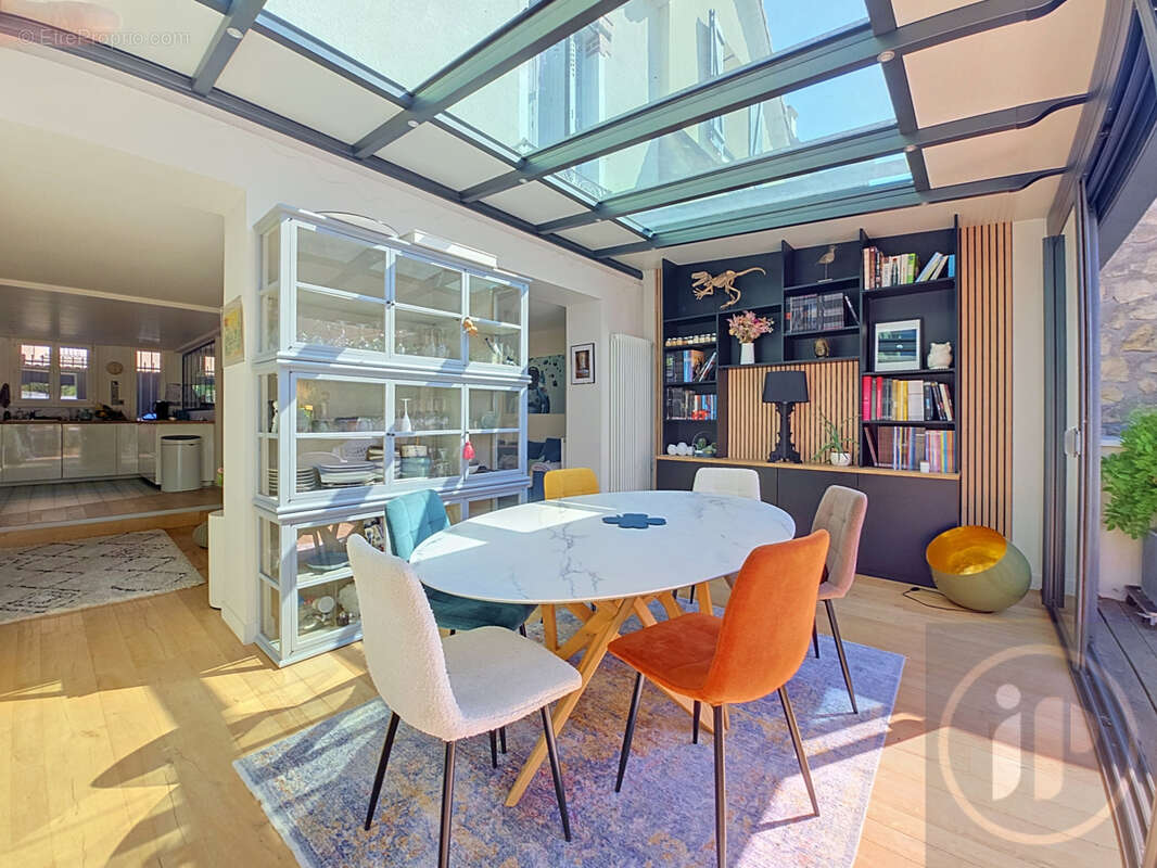 Charme d'une maison de ville et confort d'une rénovation contemporaine - photo 5