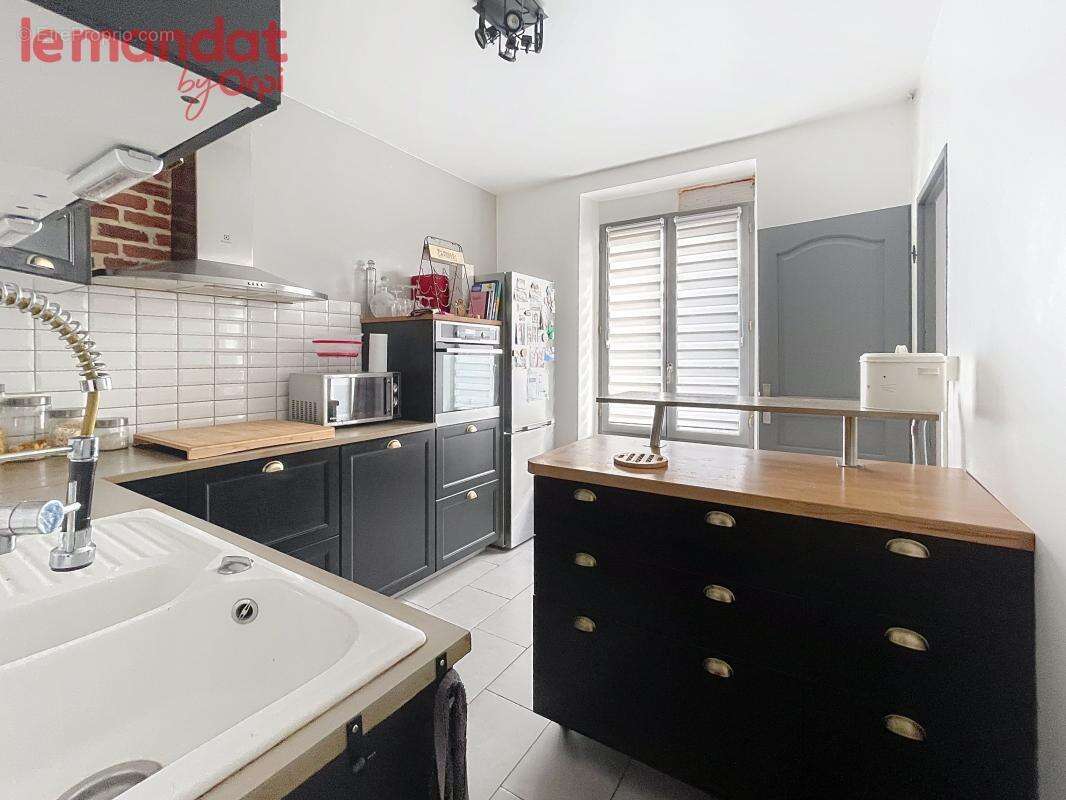 Appartement à JUZIERS