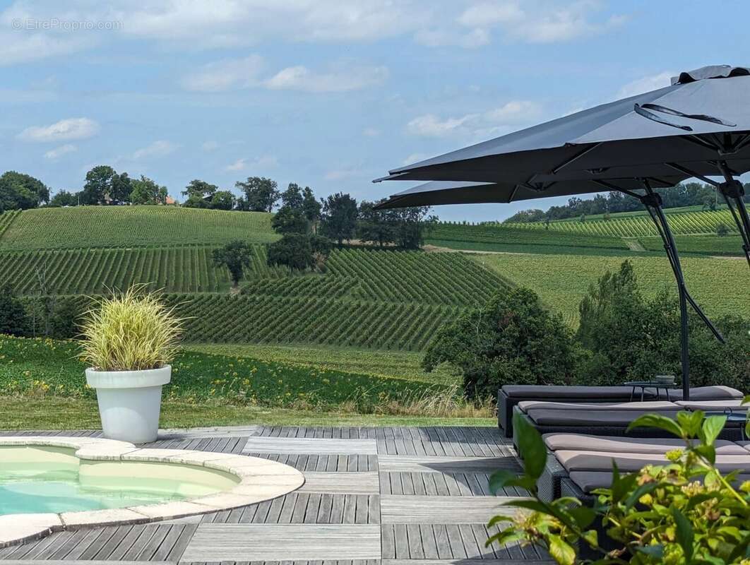 Ancienne ferme avec 6 chambre en très bonne état sur plus d'un hectare - photo 32