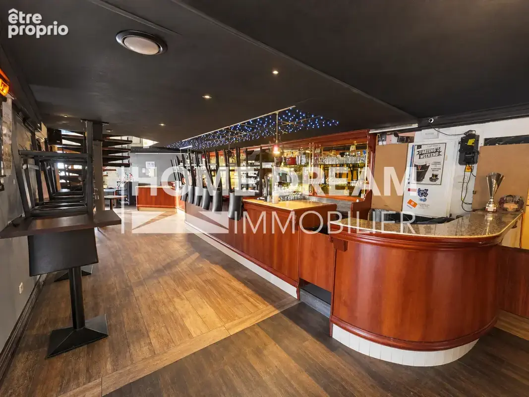 Commerce 270 m² à vendre à La Ciotat (13600) - photo 3