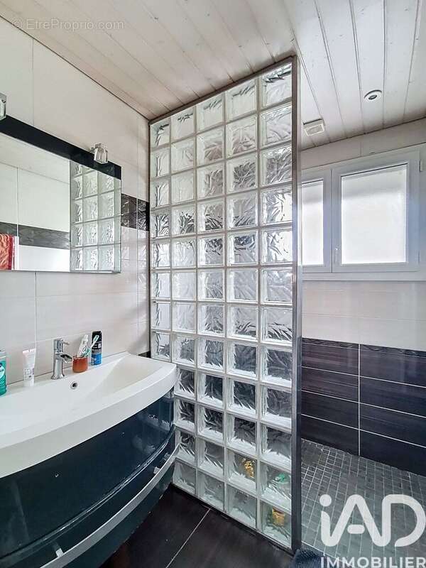 Photo 7 - Maison à SAINT-CERGUES