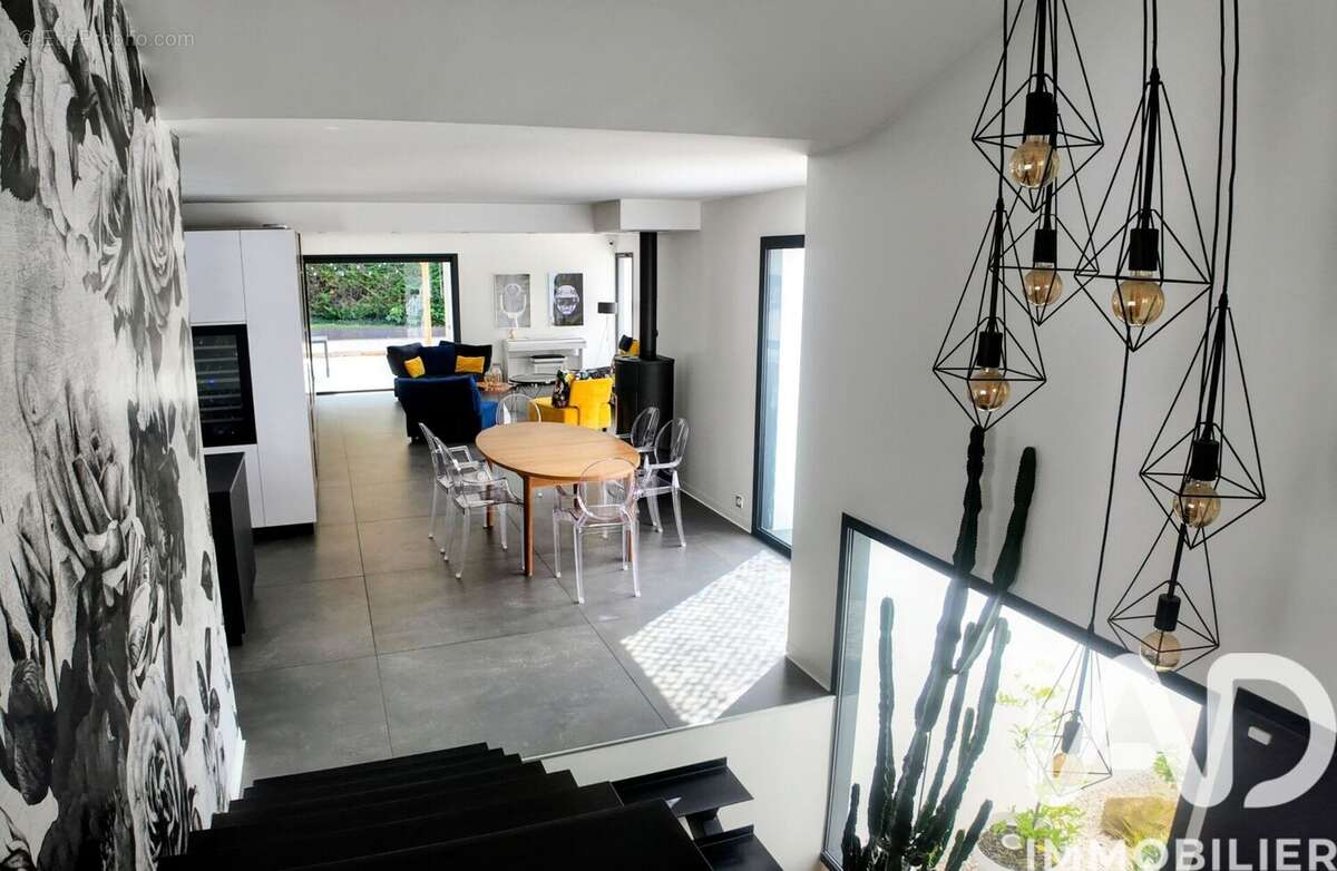 Photo 9 - Maison à SURY-LE-COMTAL