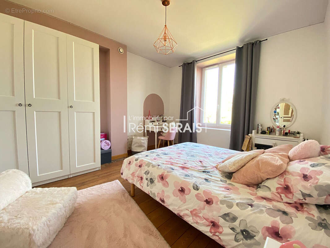 Maison  de caractère avec dépendances -  Sarceaux - photo 8